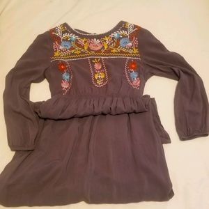 Long sleeve, long dress with beautiful embroidery